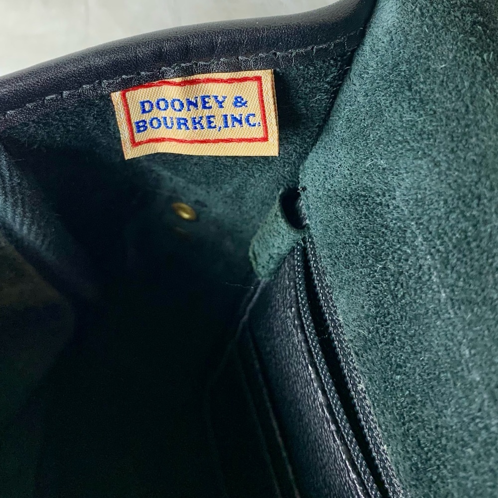 Vintage all weather Dooney & Bourke shoulder/crossbody bag - Picture 3 of 12